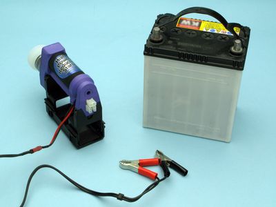 12V